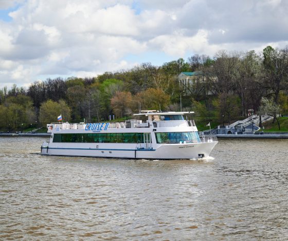Cruise 2 by Kuznyahouse пустит круиз по Москве-реке
