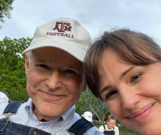 «Горе неизбежно»: у Дженнифер Гарнер умер папа