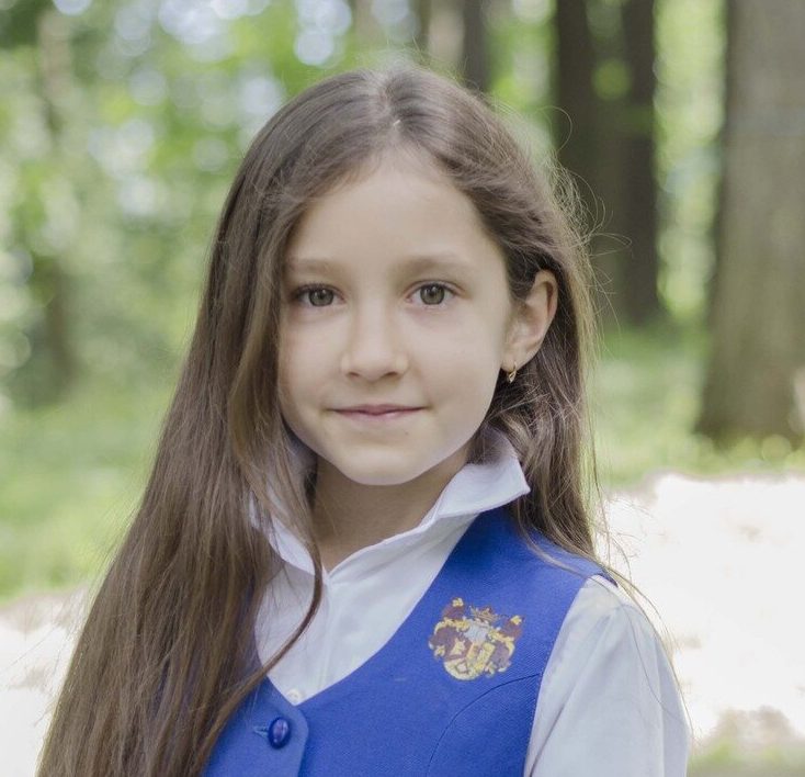 Девочка выросла: как сейчас выглядит маленькая Алиса из «Закрытой школы»?