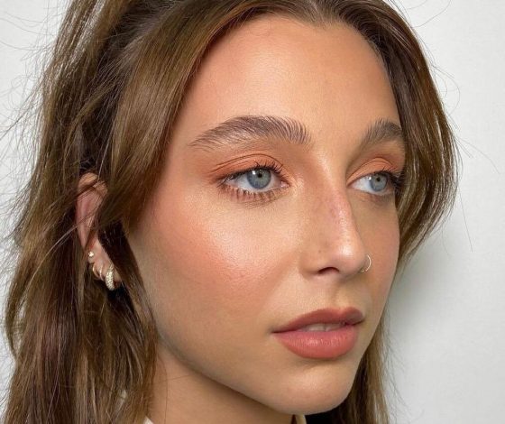 Персиковый макияж – главный тренд весны 2024. Вот как (и чем) его повторить