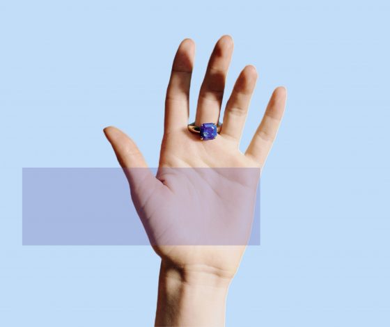 Почему нужно обязательно снимать на ночь все украшения?