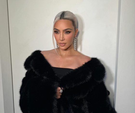 Ким Кардашьян повторила культовый образ Памелы Андерсон