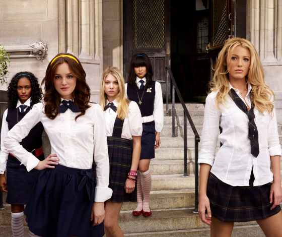 Зумеры обсуждают, кто на самом деле был главным персонажем сериала «Сплетница»