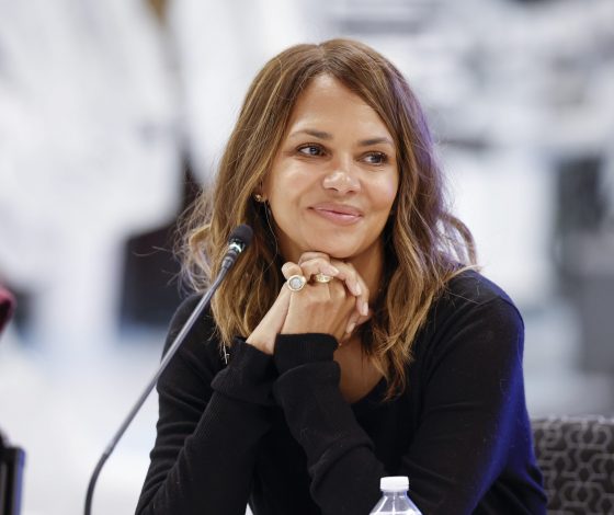 Холли Берри отказалась сниматься с Ким Кардашьян в сериале «Все справедливо»