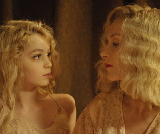 Тест: насколько ты похожа на свою мать?