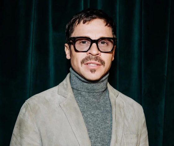 Павел Деревянко женился на молодой возлюбленной