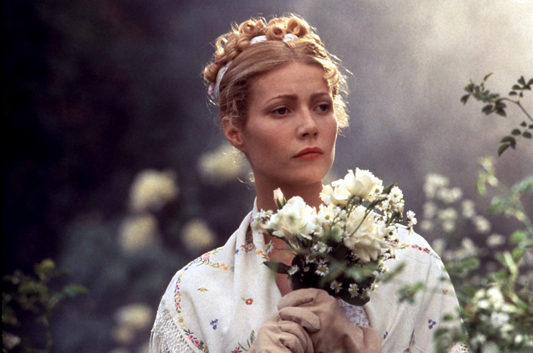 “Surreal!”: Gwyneth Paltrow congratulates daughter Apple Martin on anniversary