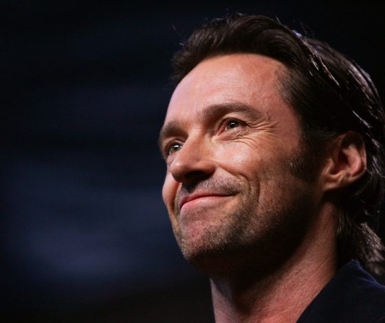 «Ты в порядке?»: Хью Джекман смутил подписчиков своим поведением