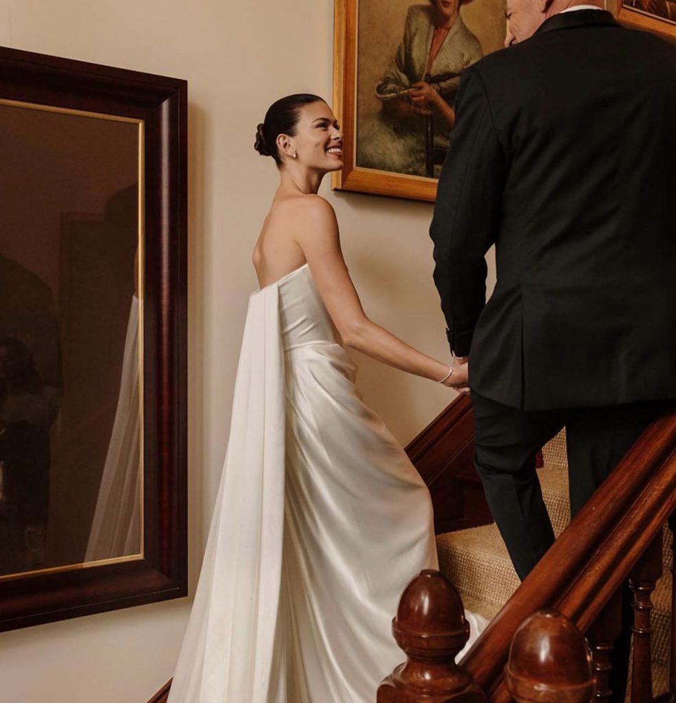 5 трендов в свадебных укладках: низкий пучок и балеткор