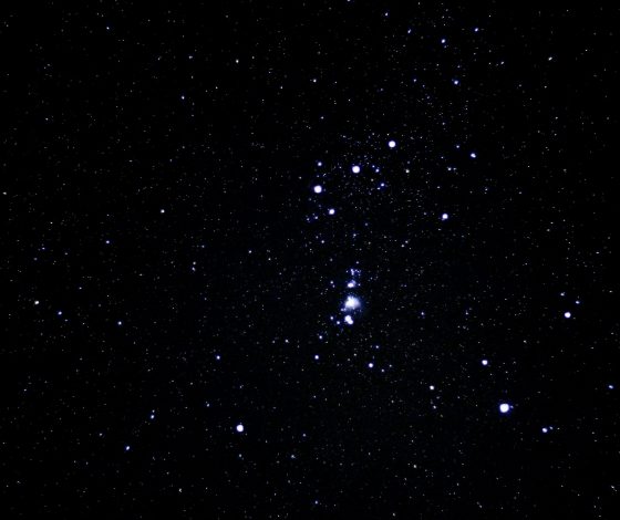 Гороскоп на 12 мая 2024 года: днем вечеринка, а вечером бизнес