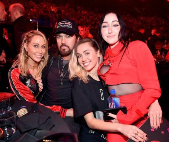 В семье Майли Сайрус новый скандал