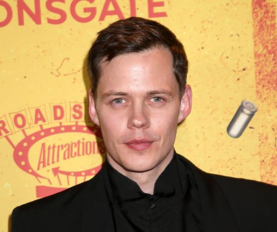 «Добро пожаловать в Дерри»: Билл Скарсгард возвращается к роли клоуна Пеннивайза