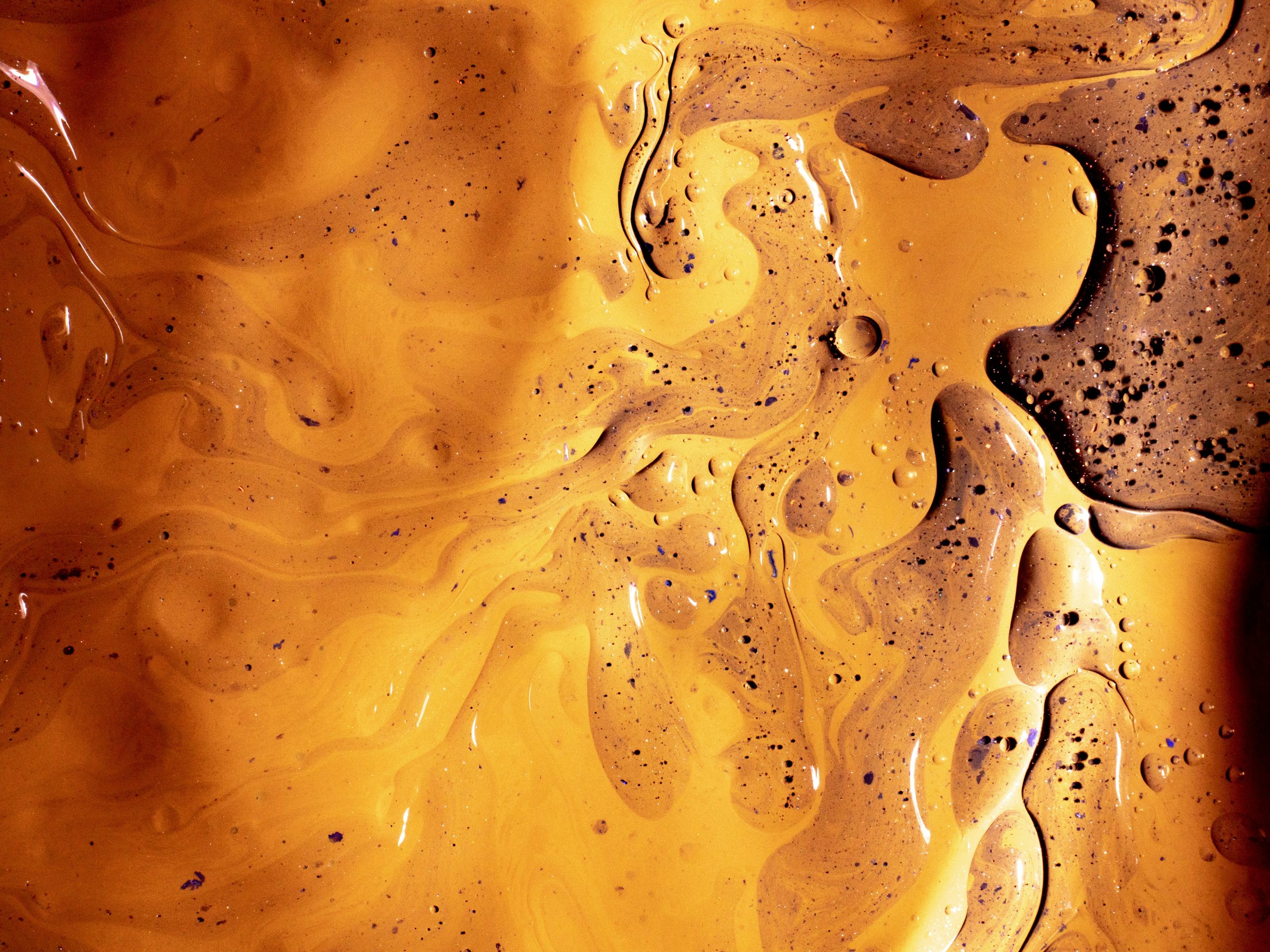 What is better to remove makeup: micellar water or hydrophilic oil