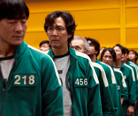 Смотрим на постеры главных героев второго сезона «Игры в кальмара»