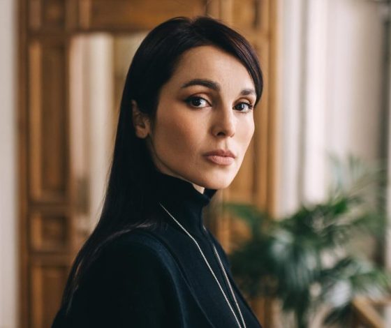 Сати Казанова поделилась фото-итогами 2024 года: рождение дочери, карьера, время с семьей