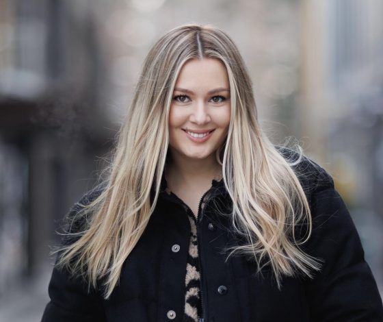 Xotinining sevgilisidan keyin qin Derazadagi jinsiy aloqa