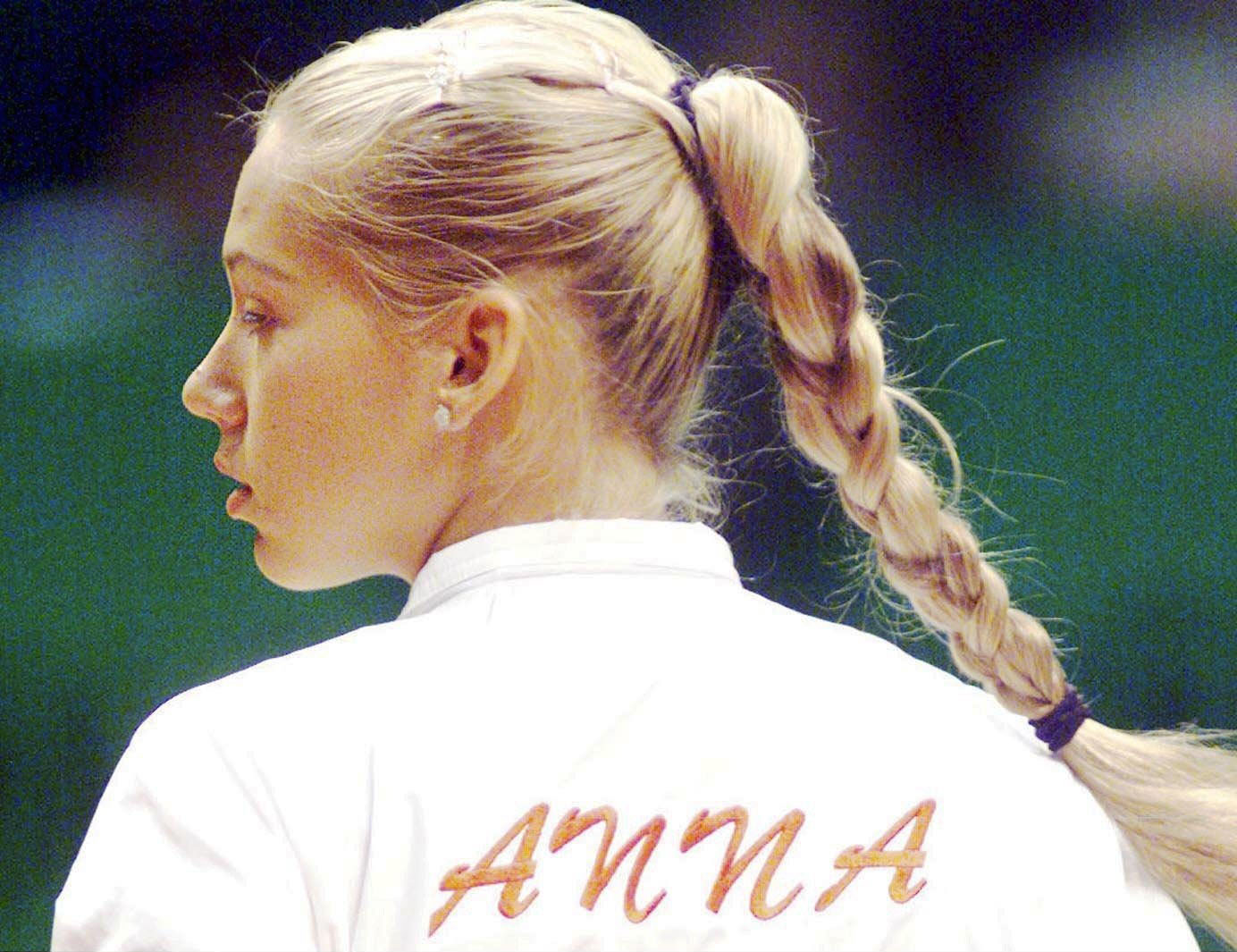 Tennis player Anna Kournikova’s braid is this summer’s trendiest hairstyle and Zendaya has already been seen with it.