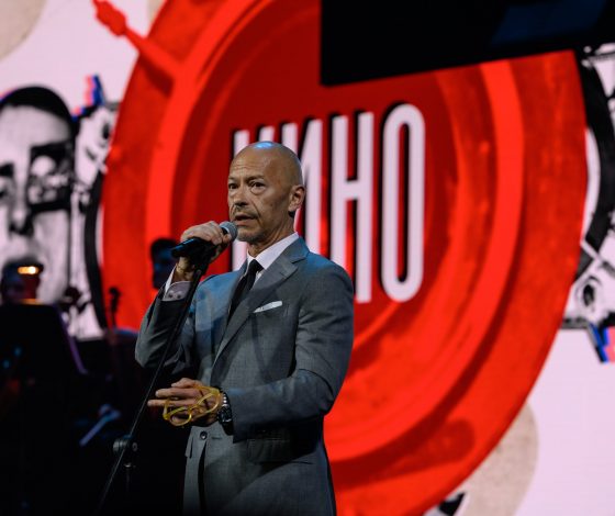 Константин Хабенский, Федор Бондарчук, Роман Костомаров и другие на премии МХТ