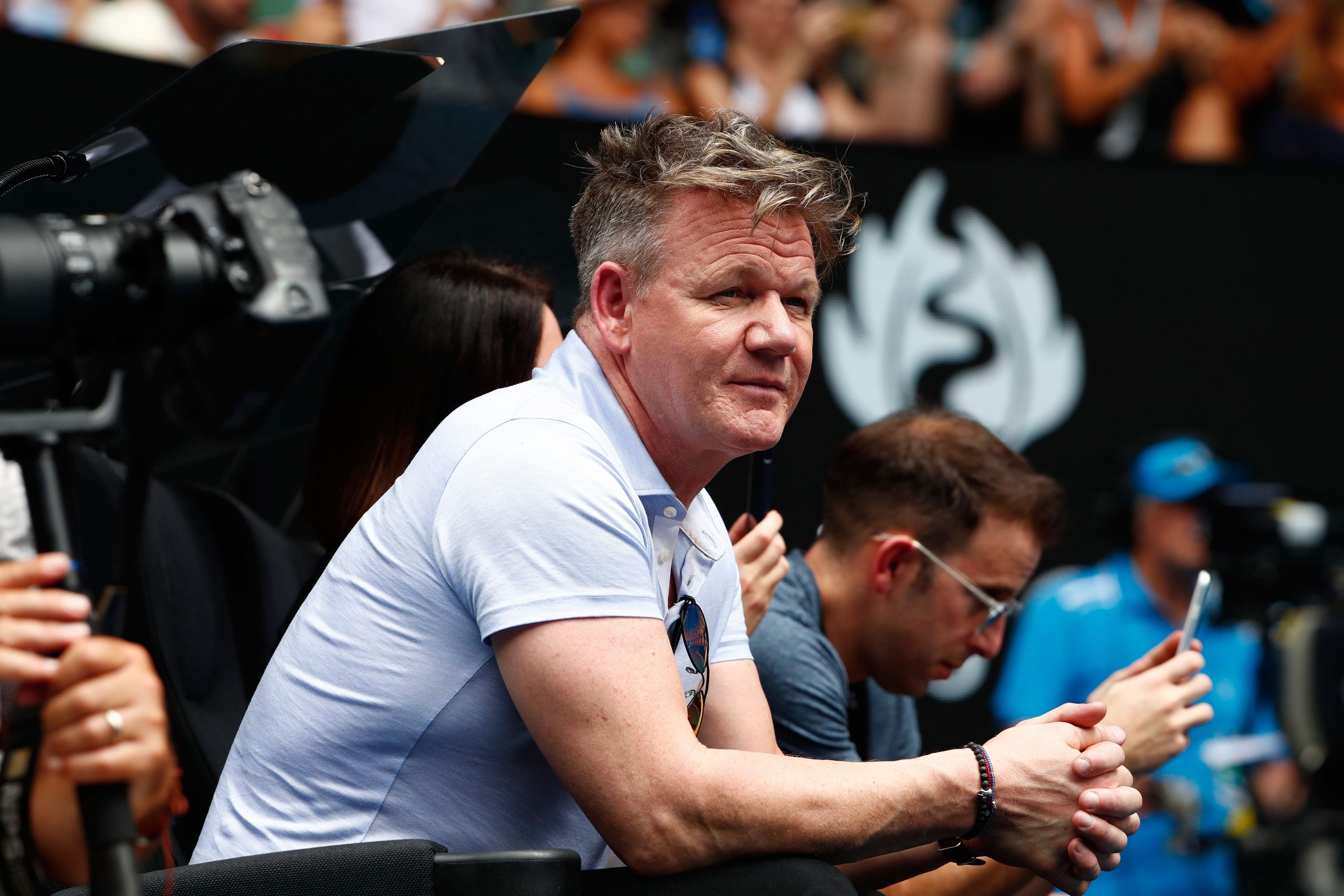 “Please respect the pizza!”: Chef Gordon Ramsay’s fans revolt over his new dish