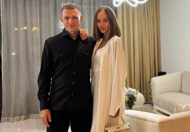 Футболист Павел Мамаев и его жена Надежда ждут ребенка