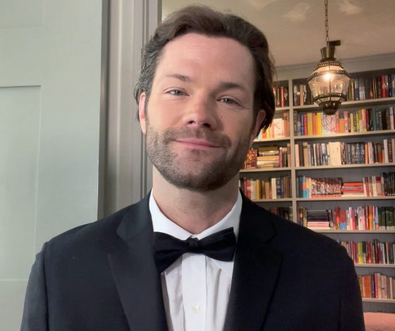 «Я позволял своим мыслям брать верх»: Джаред Падалеки рассказал, как боролся с депрессией