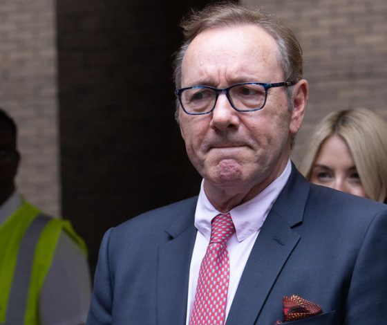 Кевин Спейси не намерен уступать свой особняк Сэму Асгари