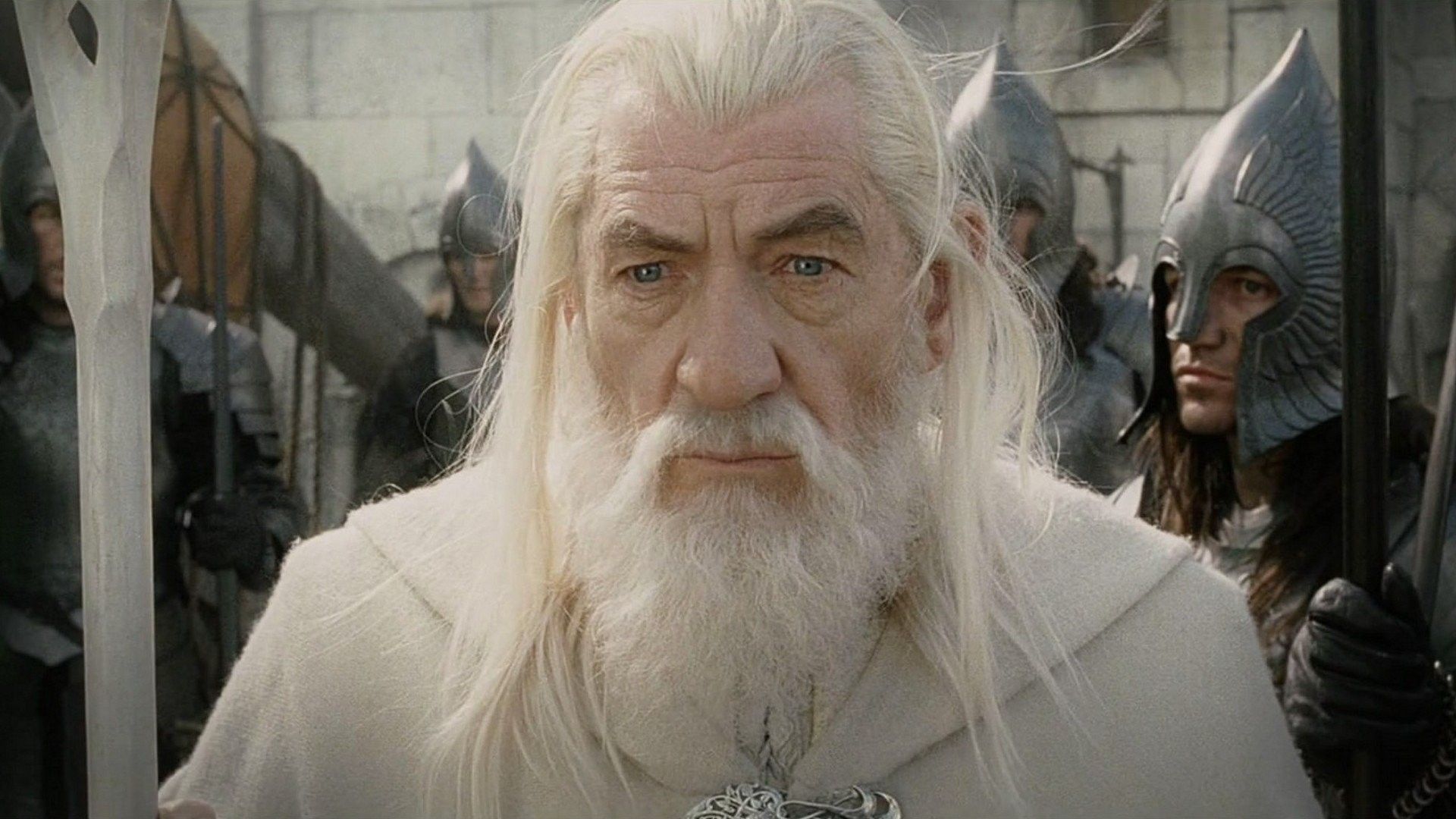 “We are in good spirits”: Details emerged about the condition of Ian McKellen, who fell off the stage
