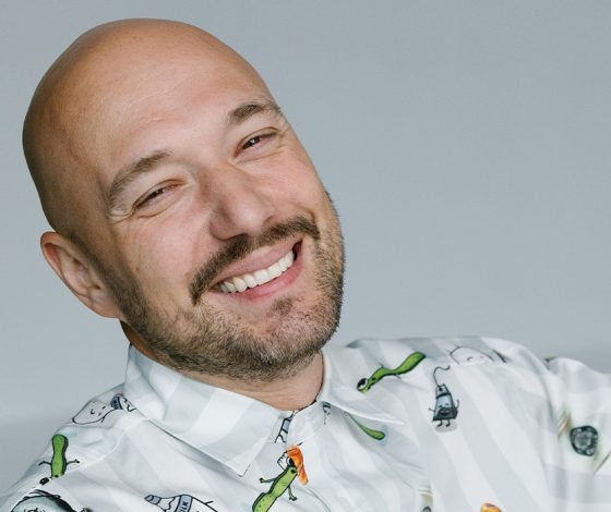 Не знаю слова «неудача», я любовник фортуны и дитя успеха: Владимир Маркони о политических шутках, культуре отмены и страхе самоповторов