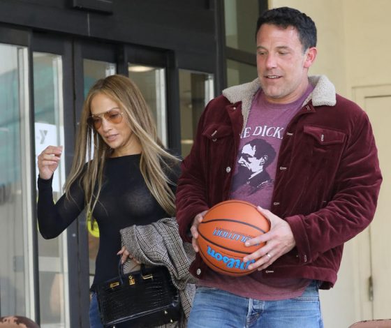 Бена Аффлека и Дженнифер Лопес застали за поцелуем на фоне слухов о разводе