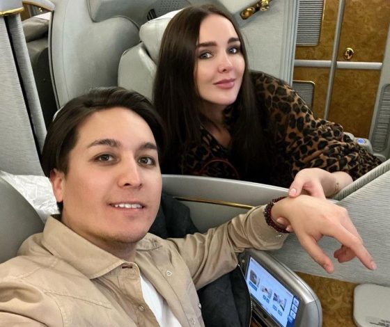 Жена Тимура Хайдарова раскрыла имя третьей дочери и показала фигуру после родов