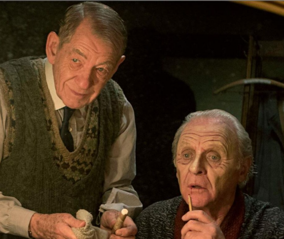 «Несокрушимый дух»: Иэн Маккеллен станцевал с Энтони Хопкинсом, чтобы повеселить поклонников