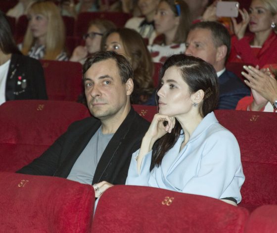 Редкое фото: Евгений Цыганов трогательно поздравил Юлию Снигирь с днем рождения