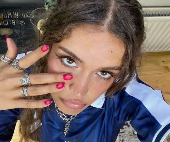 10 идей маникюра на загорелые руки