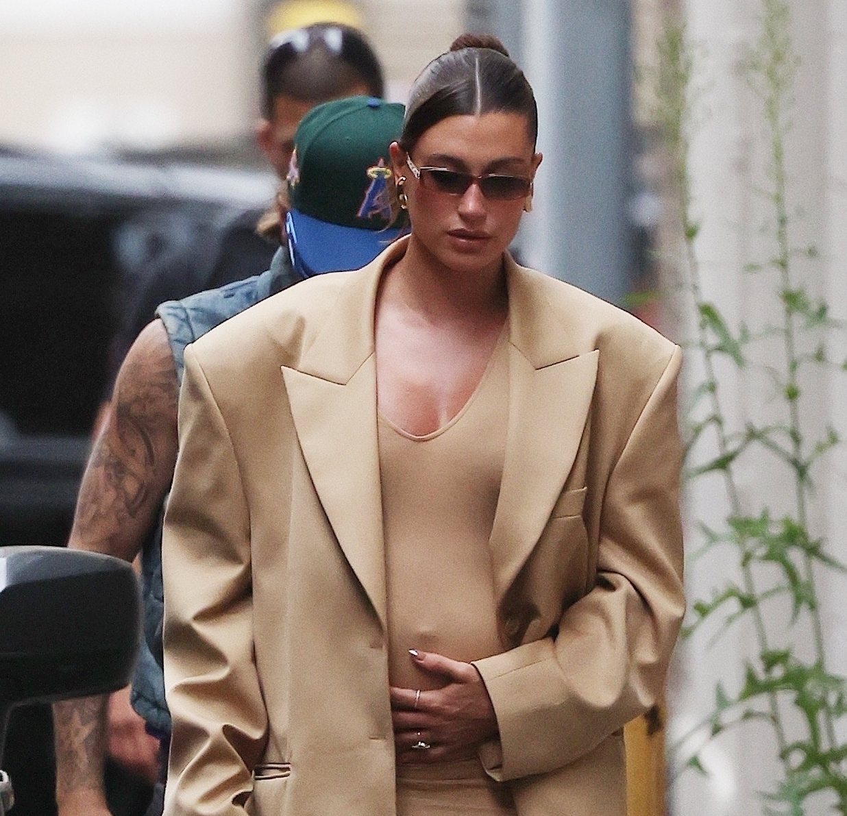 Pregnant Hailey Bieber shows off a chic, monochromatic look everyone will want to repeat
