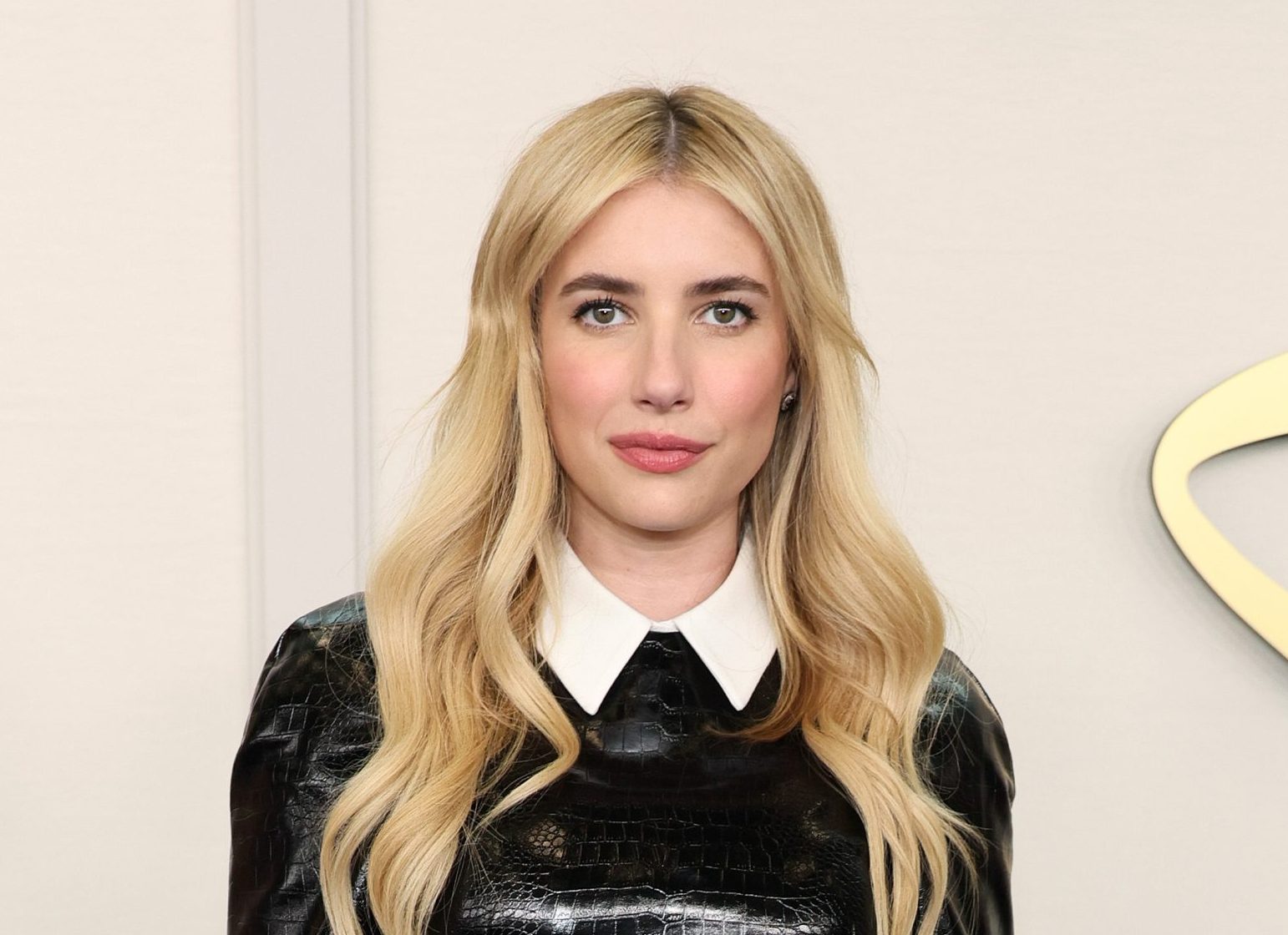 A new meme featuring Emma Roberts has gone viral.