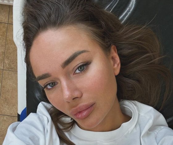 Яне Кошкиной провели операцию. Она выложила фото из больницы