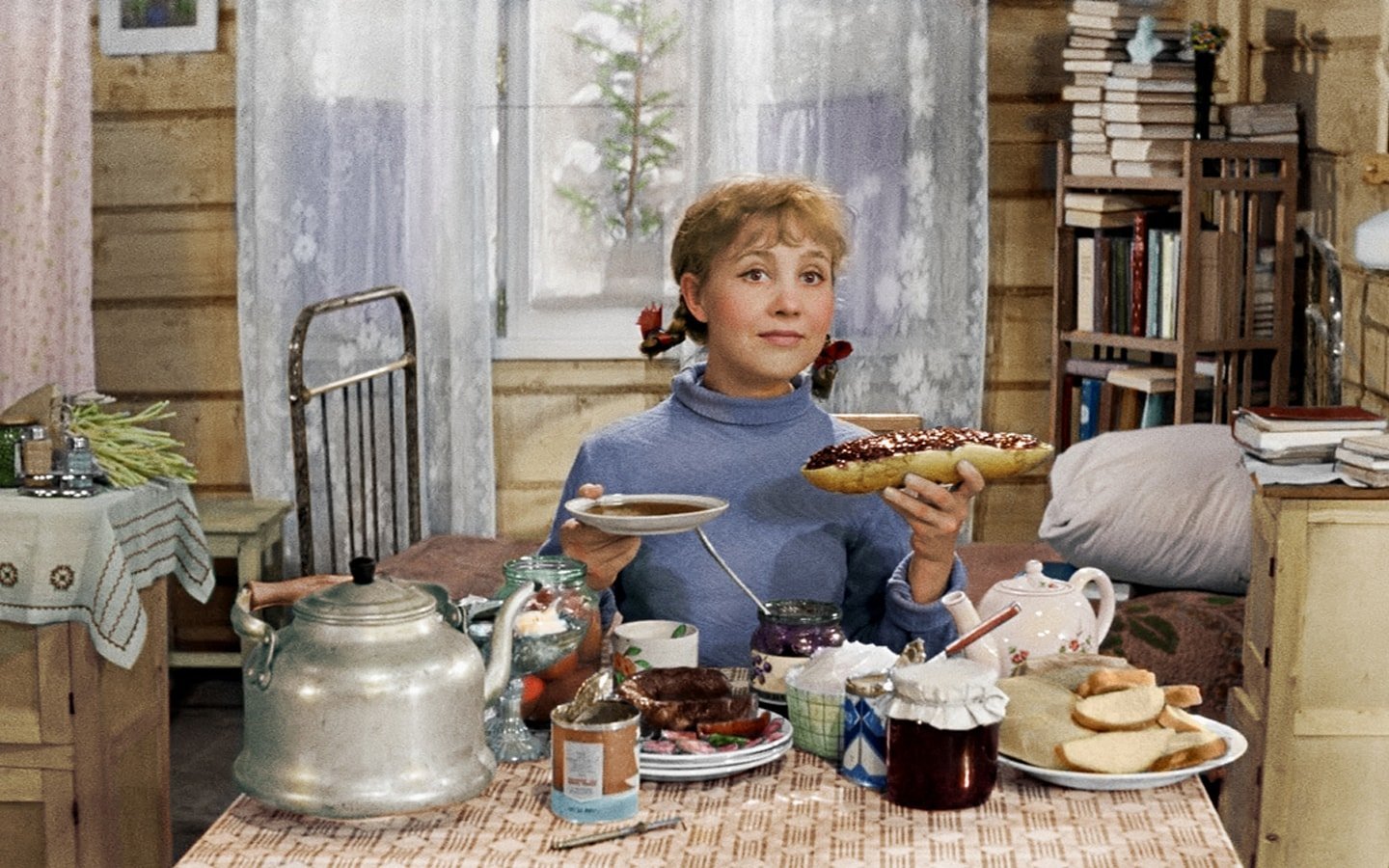 Burgers and pastries: what was fast food like in the USSR?