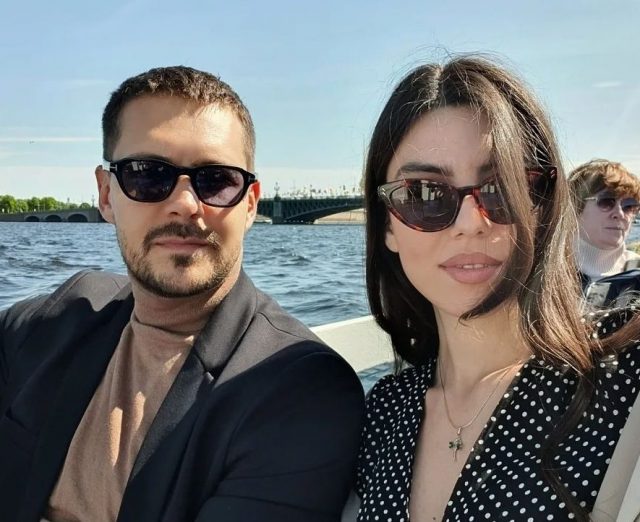 Милош Бикович опубликовал фото жены с сыном