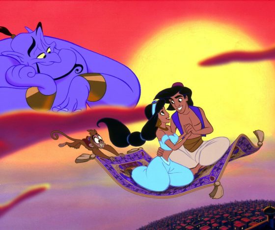 Скайдайвер создал костюм в виде ковра-самолета из «Алладина». Он летает