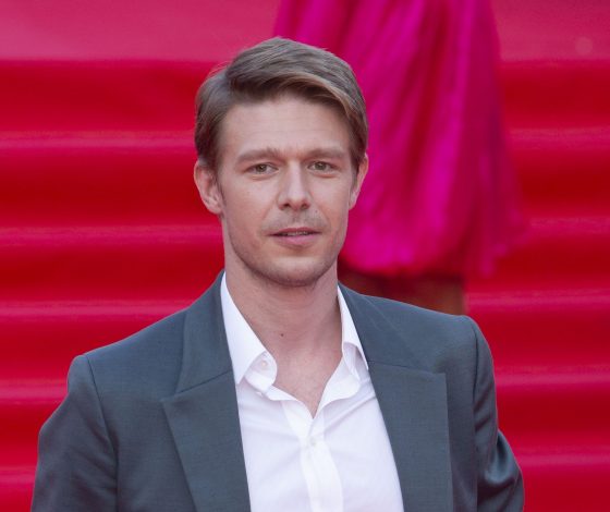 Никита Ефремов высказался об отношениях с отцом: «Сейчас я понимаю, что принадлежу к этой семье»