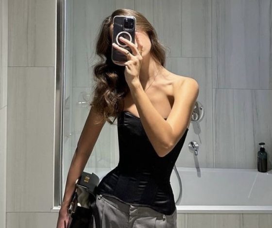 5 лайфхаков, которые помогут легко вывести пятна от дезодоранта