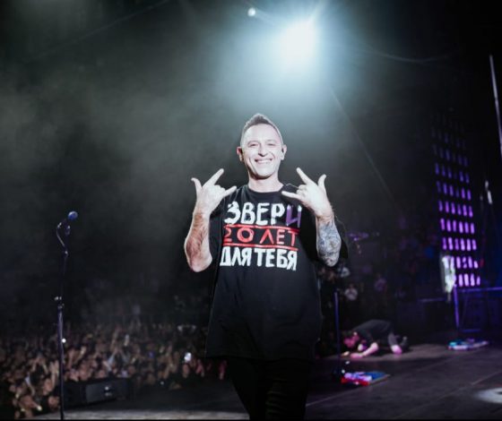 В России снимут фильм про группу «Звери»