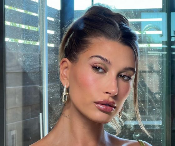 Беременная Хейли Бибер показала, как спасается от жары