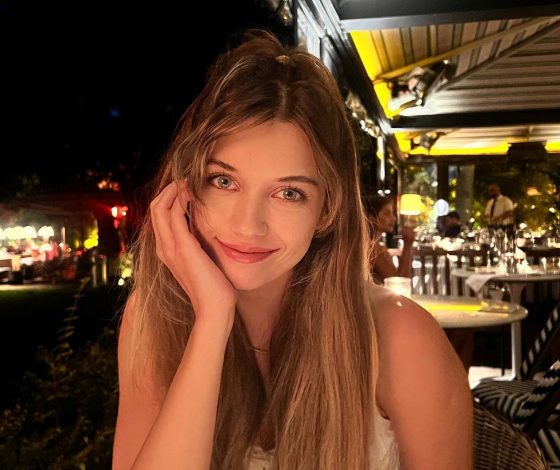 Звезда «Зимородка» Афра Сарачоглу отдыхает в Австрии