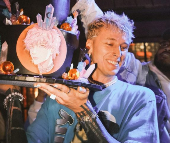 Machine Gun Kelly рассказал о борьбе с пагубной зависимостью