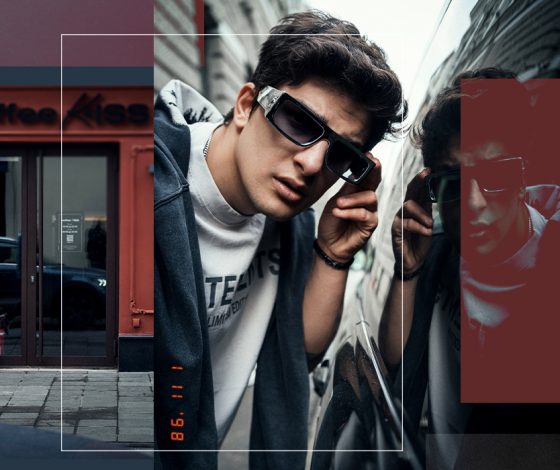 Титры: Дэни Яровский