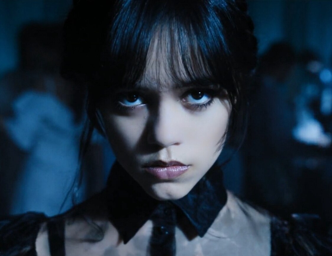 The second season released a new promotional video of “Wenses”