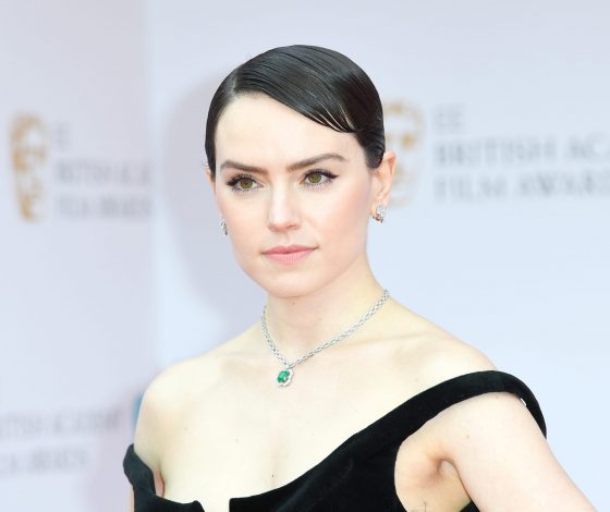 Актриса из «Звездных войн» Дейзи Ридли страдает аутоиммунным заболеванием