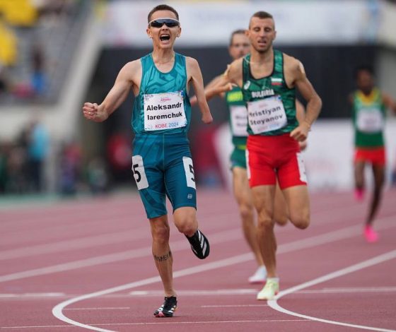 Российский бегун Александр Яремчук выиграл золотую медаль Паралимпиады