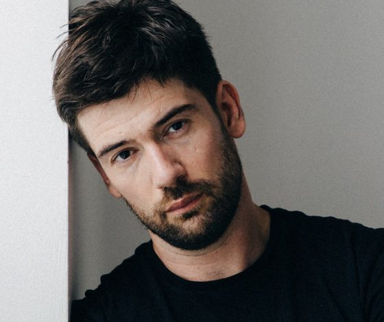 Я каблук со стажем: Антон Лаврентьев об отношениях с супругой, пополнении в семье и творческих планах